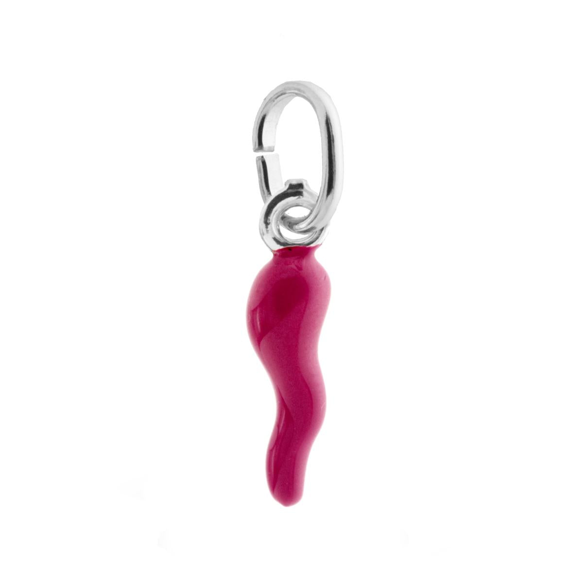 Ciondolo Portafortuna a forma di Cornetto con applicazione Smalto colore Fucsia scuro.<BR>Made in Italy