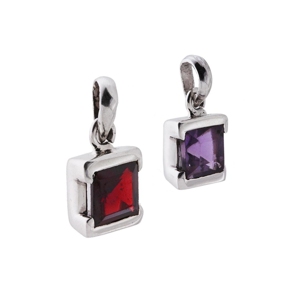 Ciondolo Etnico con Accessorio di forma Quadrata con Pietre Granato e Ametista. <BR>Puoi scrivere sulla nota dell'ordine il tipo di pietra che preferisci, indicando il numero corrispondente.<BR>