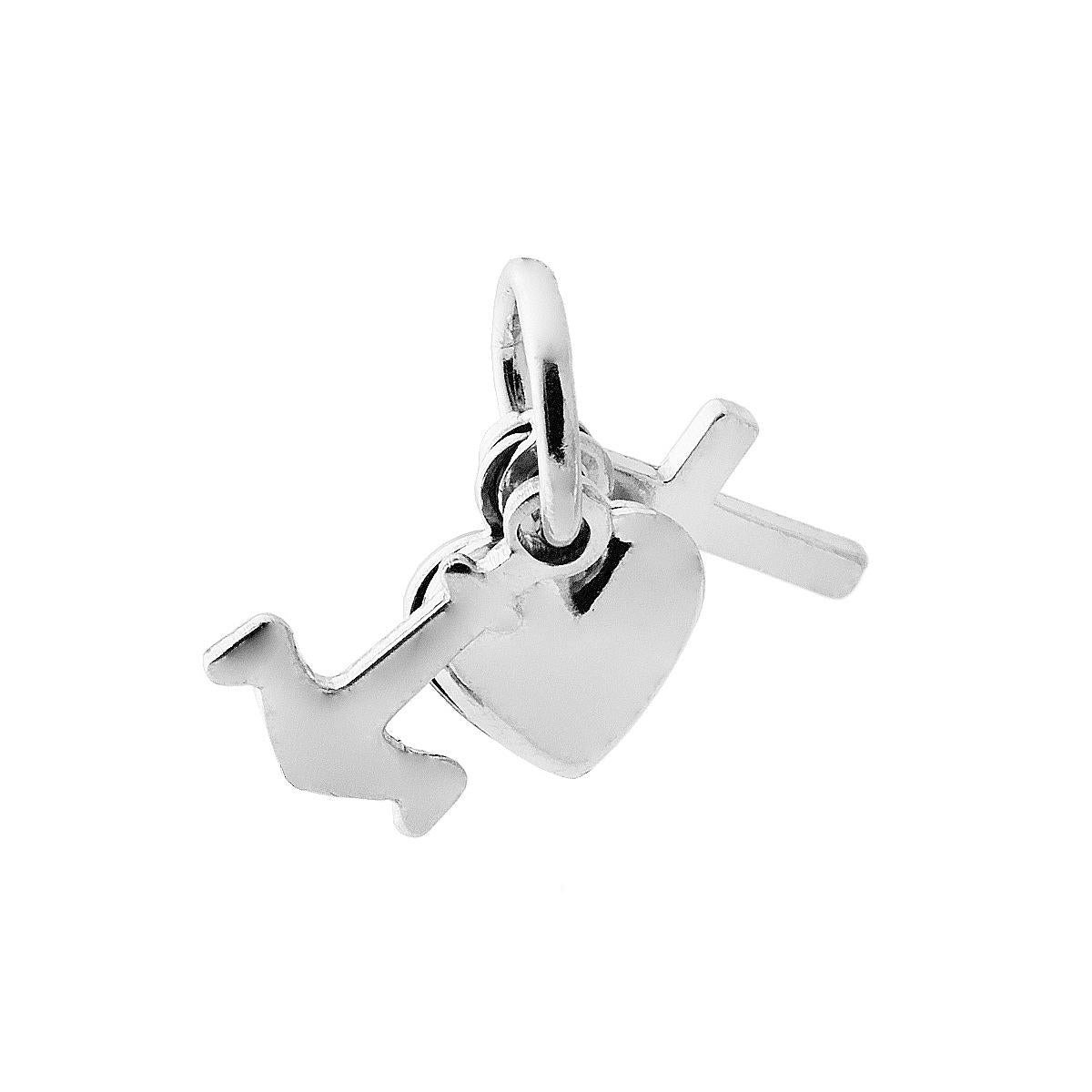 Ciondolo con tre accessori pendenti, cuore, croce e ancora, con finitura liscia e lucida.<BR>Made in Italy