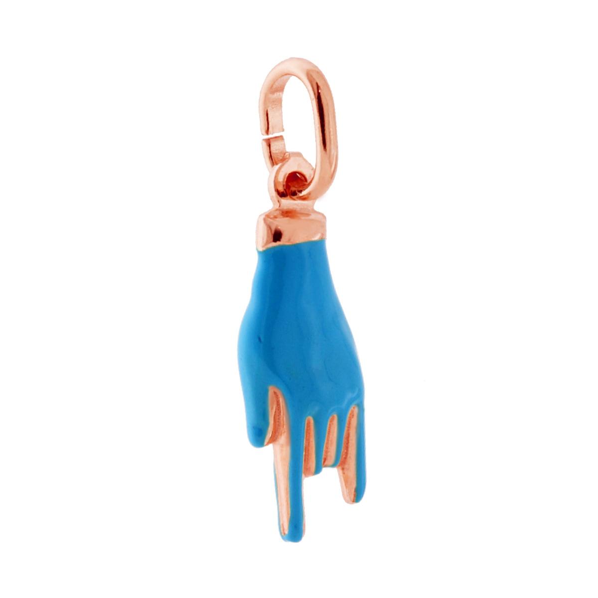 Ciondolo a forma di Mano con Corna portafortuna con applicazione smalto colore azzurro con finitura liscia e lucida.<BR>Made in Italy