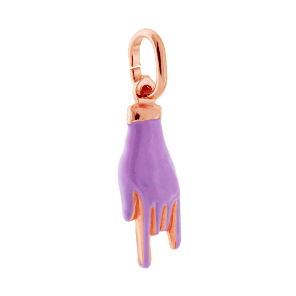 Ciondolo a forma di Mano con Corna portafortuna con applicazione smalto colore lilla con finitura liscia e lucida.<BR>Made in Italy<BR>