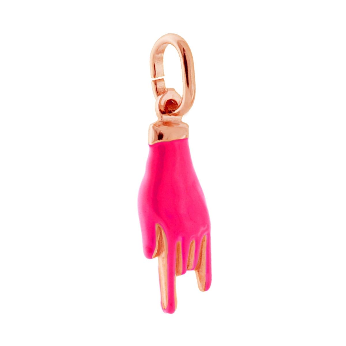 Ciondolo a forma di mano a corna con applicazione smalto colore rosa shock fluo con finitura liscia e lucida.<BR>Made in Italy