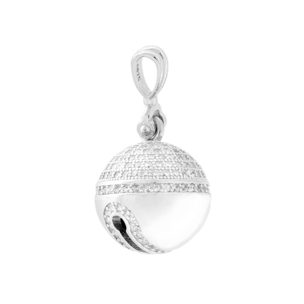 Ciondolo sfera chiama angeli a forma di sonaglio con finitura lucida e con cubic zirconia incastonati.<BR>
