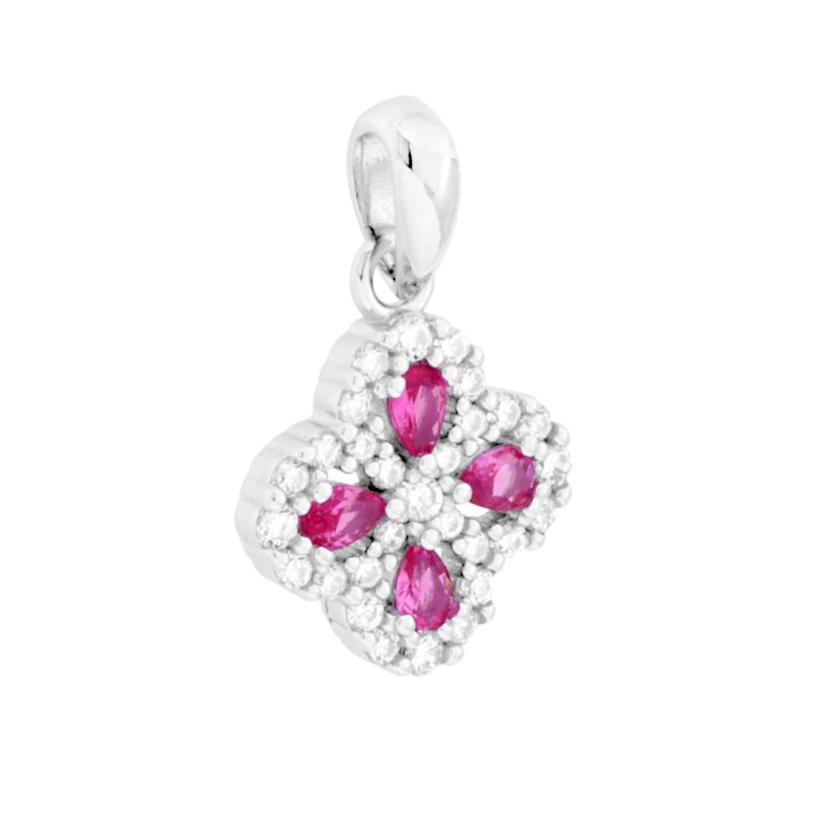 Ciondolo a forma di quadrifoglio con cubic zirconia incastonati, rosso rubino taglio goccia e bianchi taglio tondo.