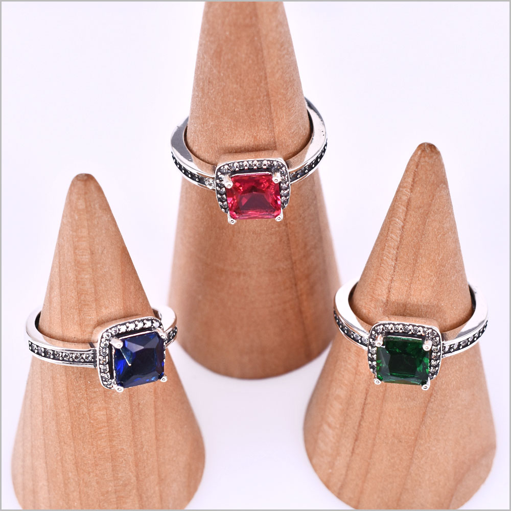 Anello Donna in Argento 925 con punto luce quadrato