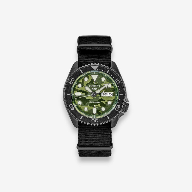 Seiko 5 Sports SRPJ37