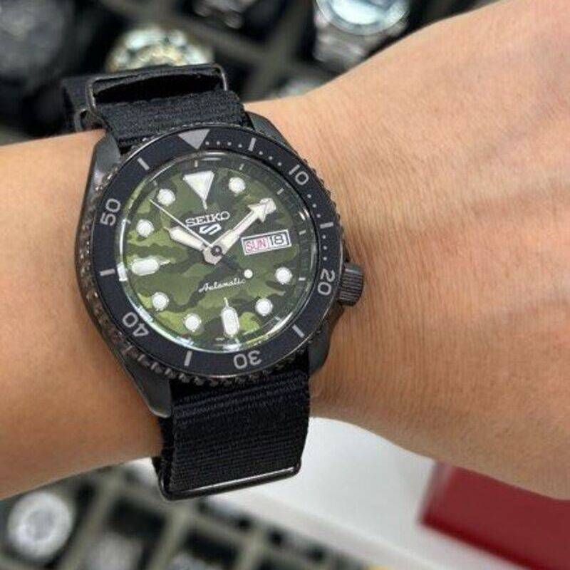 Seiko 5 Sports SRPJ37