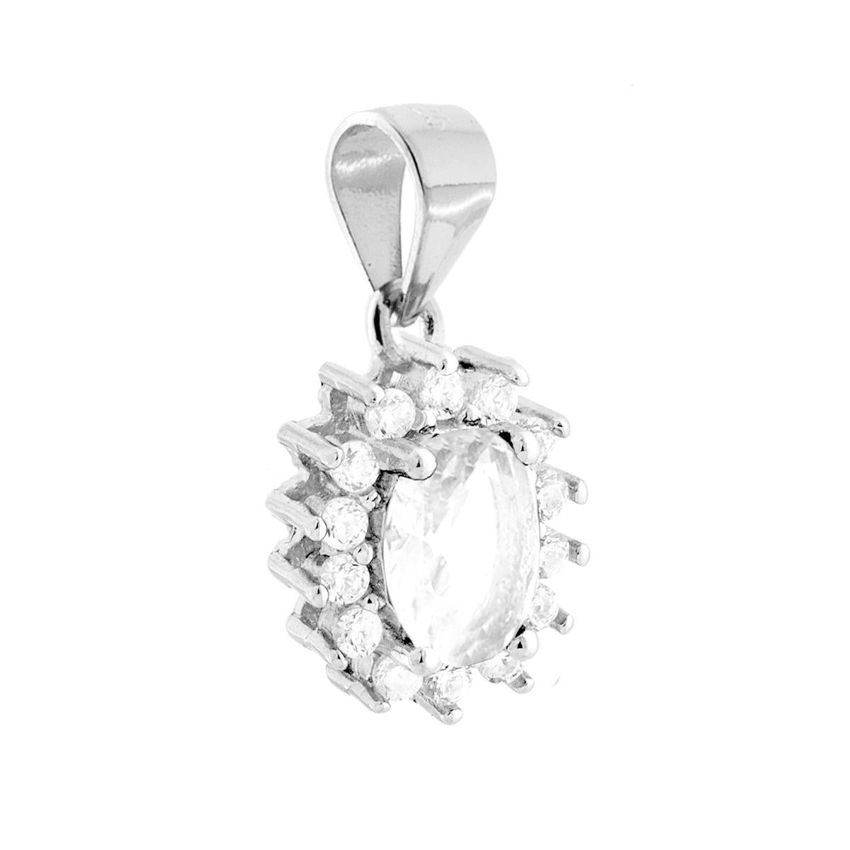 Ciondolo con forma Ovale con Zircone Bianco e Zirconi Bianchi incastonati a giro.