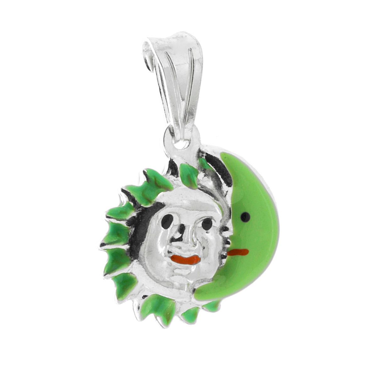 Ciondolo bombato, effetto tridimensionale, per Bimbo e Bimba, a forma di Sole e Luna con applicazione smalt colore Verde.<BR>Made in Italy