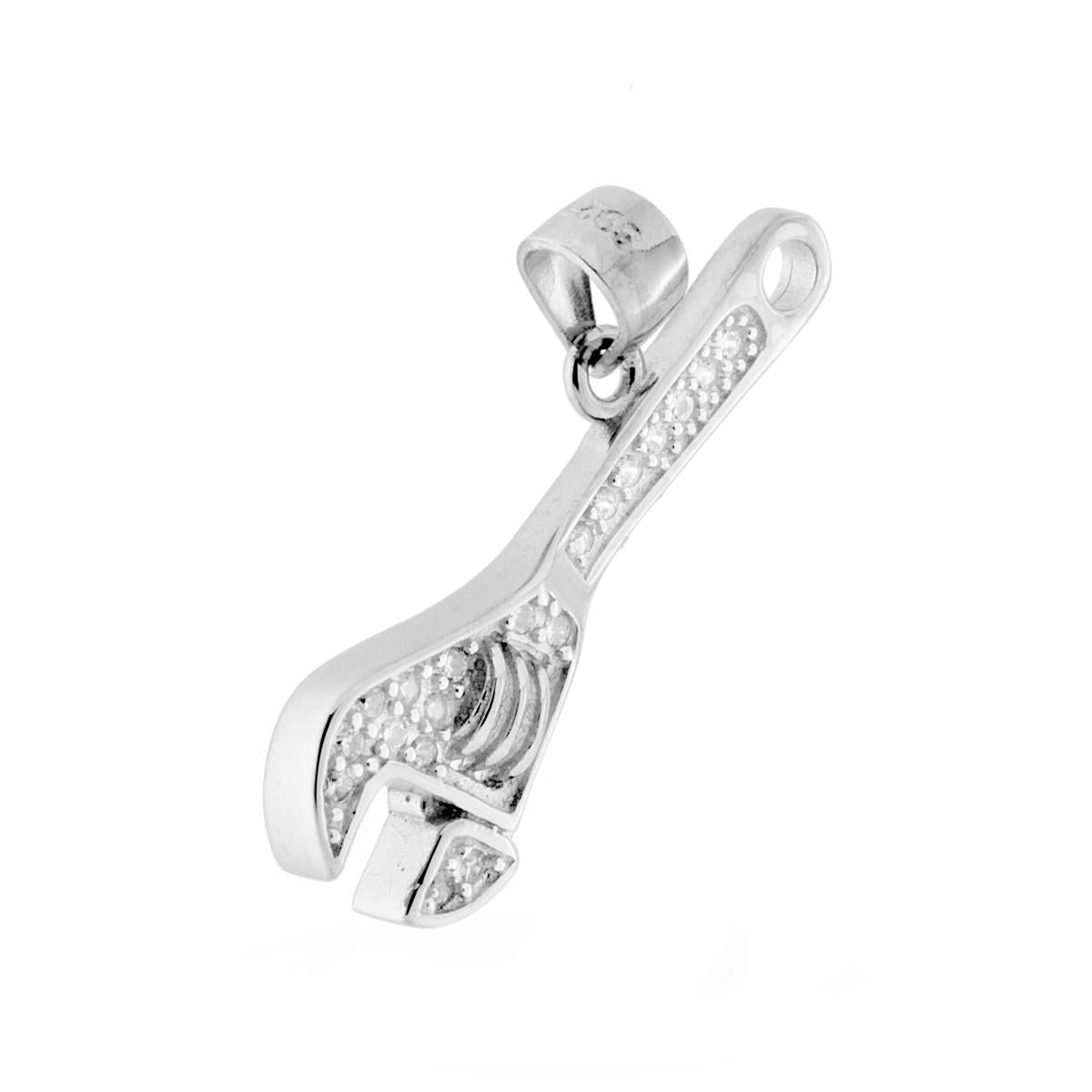 Ciondolo a forma di Chiave per Attrezzo da lavoro meccanico con Zirconi Bianchi.