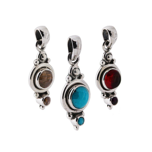 Ciondolo Etnico con Accessorio di forma Tonda con Pietre Granato, Ametista, Opale, Quarzo Rutilato, Tanzanite, Turchese, Onice.     <BR>Puoi scrivere sulla nota dell'ordine il tipo di pietra che preferisci, indicando il numero corrispondente.