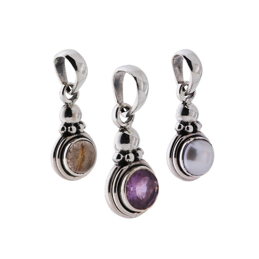 Ciondolo Etnico con Accessorio di forma Tonda con Pietre Granato, Ametista, Opale, Quarzo Rutilato, Tanzanite, Turchese, Onice, Perla Bianca.     <BR>Puoi scrivere sulla nota dell'ordine il tipo di pietra che preferisci, indicando il numero corrispondente.