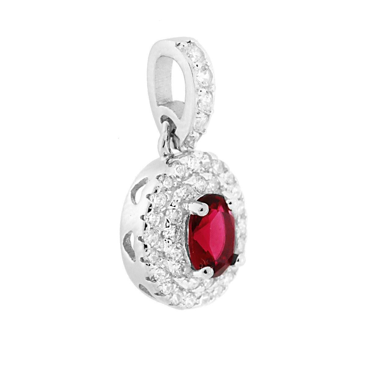Ciondolo con forma Ovale con Zircone Rosso Rubino e Zirconi Bianchi incastonati a giro.<BR>