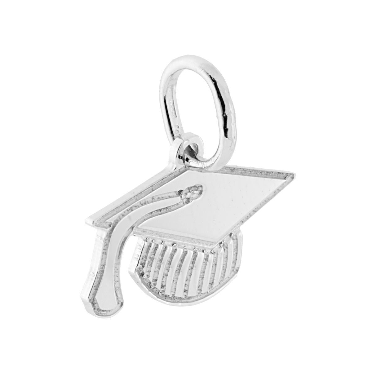 Ciondolo a forma di Tocco, cappello di Laurea, con lavorazione laser e finitura liscia e lucida.<BR>Made in Italy