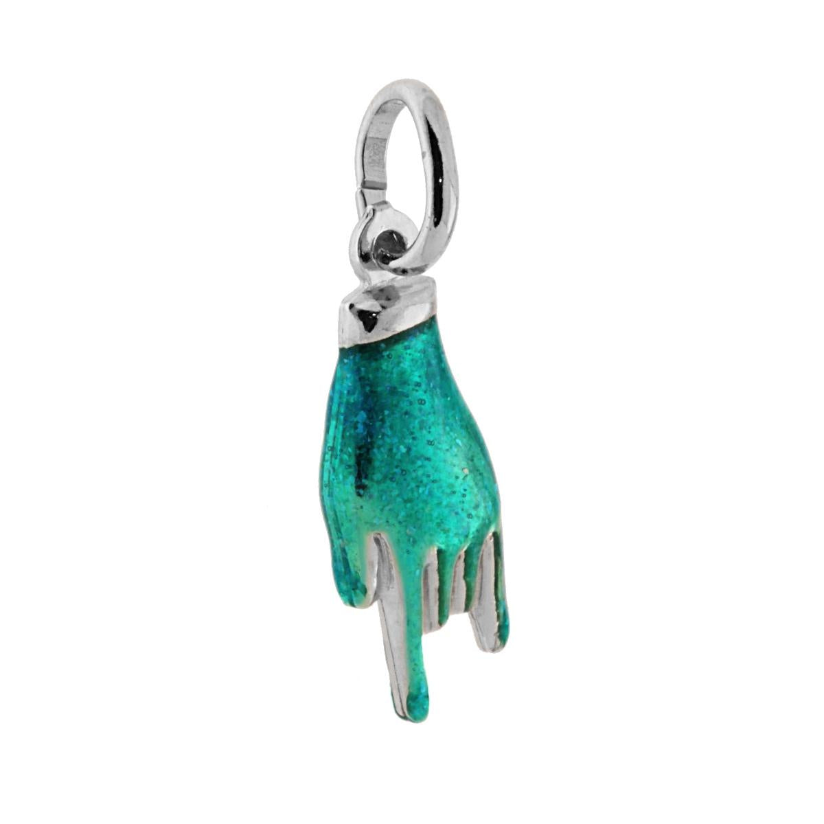 Ciondolo a forma di mano a corna con applicazione smalto colore Turchese glitterato e brillante.<BR>Made in Italy