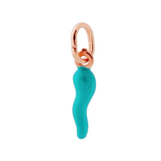 Ciondolo a forma di corno portafortuna con applicazione smalto colore Turchese con finitura liscia e lucida.<BR>Made in Italy<BR>