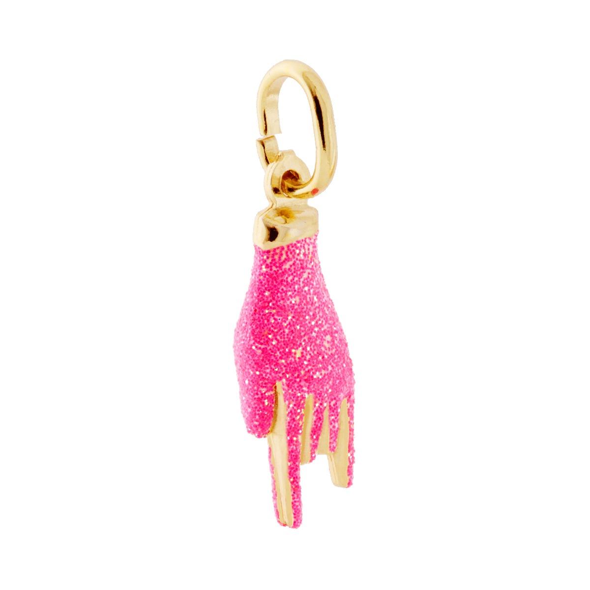 Ciondolo a forma di Mano con Corna portafortuna con applicazione smalto colore rosa con superficie glitterata.<BR>Made in Italy