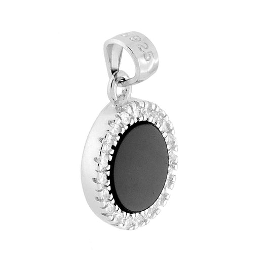 Ciondolo di forma di Tonda con pietra Onice Nero con zirconi bianchi incastonati intorno.<BR>