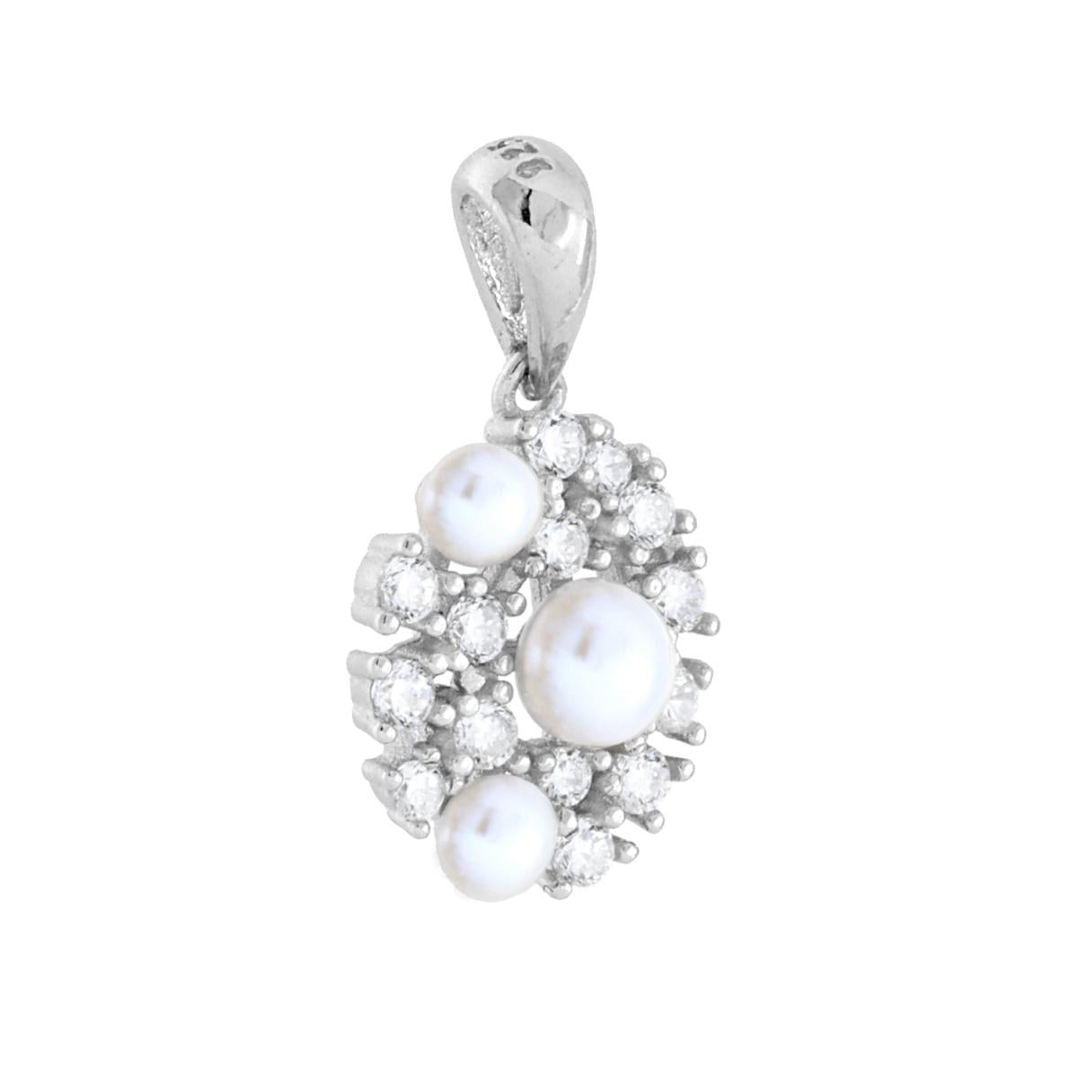 Ciondolo di forma ovale con cubic zirconia bianchi montati su Griffe, con accessori tre perle bianche di fiume.<BR>Avvertenze: Dato la naturalezza della perla potrebbe non essere identica nella forma e nel colore.