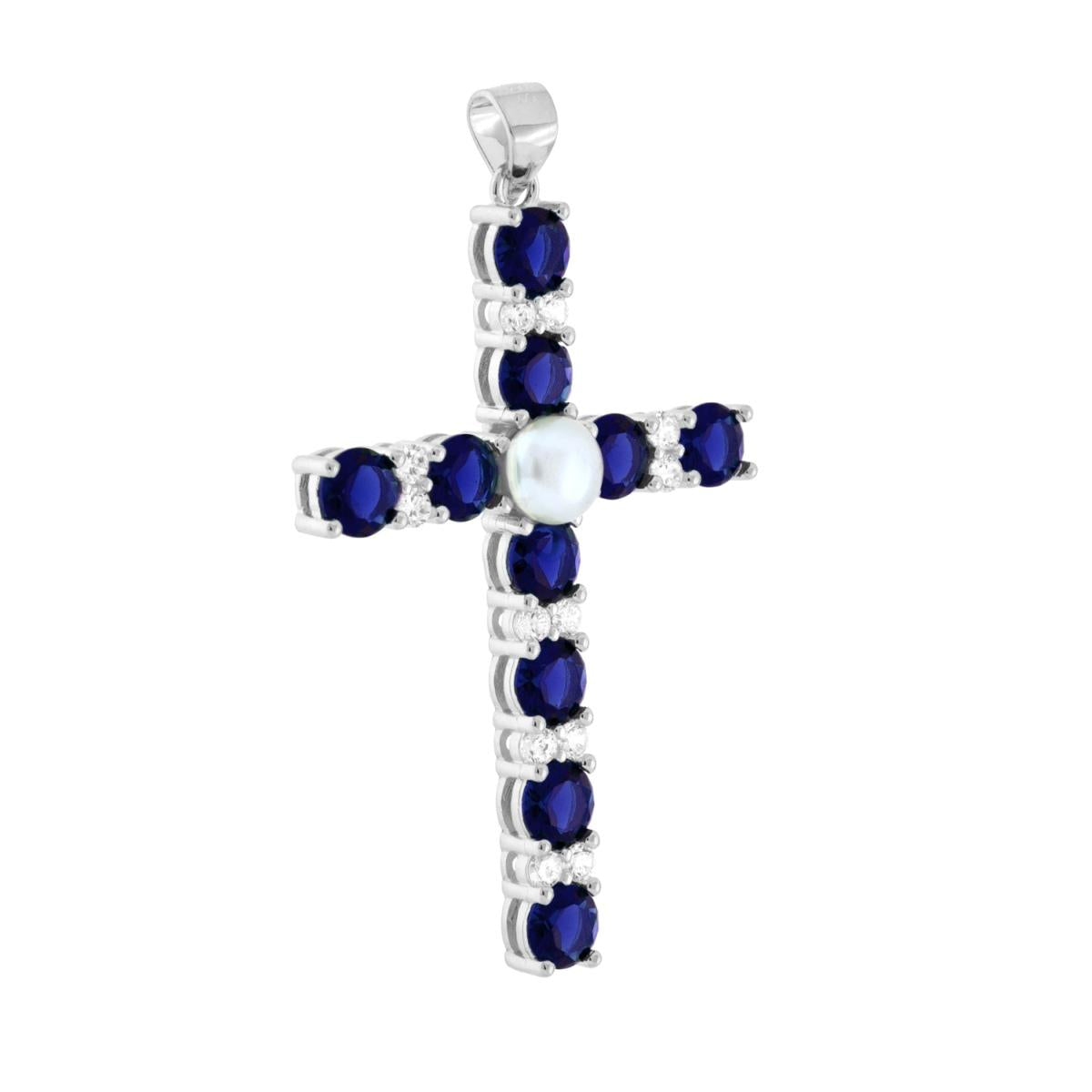 Ciondolo a forma di croce con cubic zirconia colore Blu Zaffiro e Bianchi montati su 4 Griffe con perla centrale bianca e in vetro perlato.