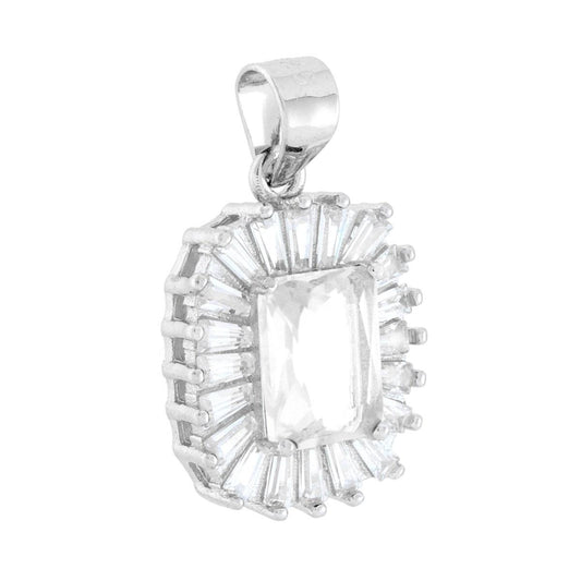 Ciondolo rettangolare con Cubic zirconia colore Bianco su montatura 4 Griffe, con cubic zirconia bianchi taglio trapezio incastonati a raggio intorno.<BR>