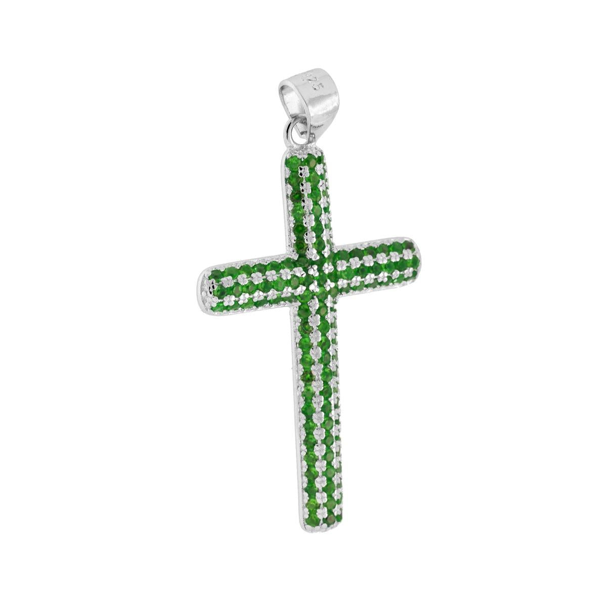 Ciondolo a forma di croce con cubic zirconia Verde Smeraldo incastonati.