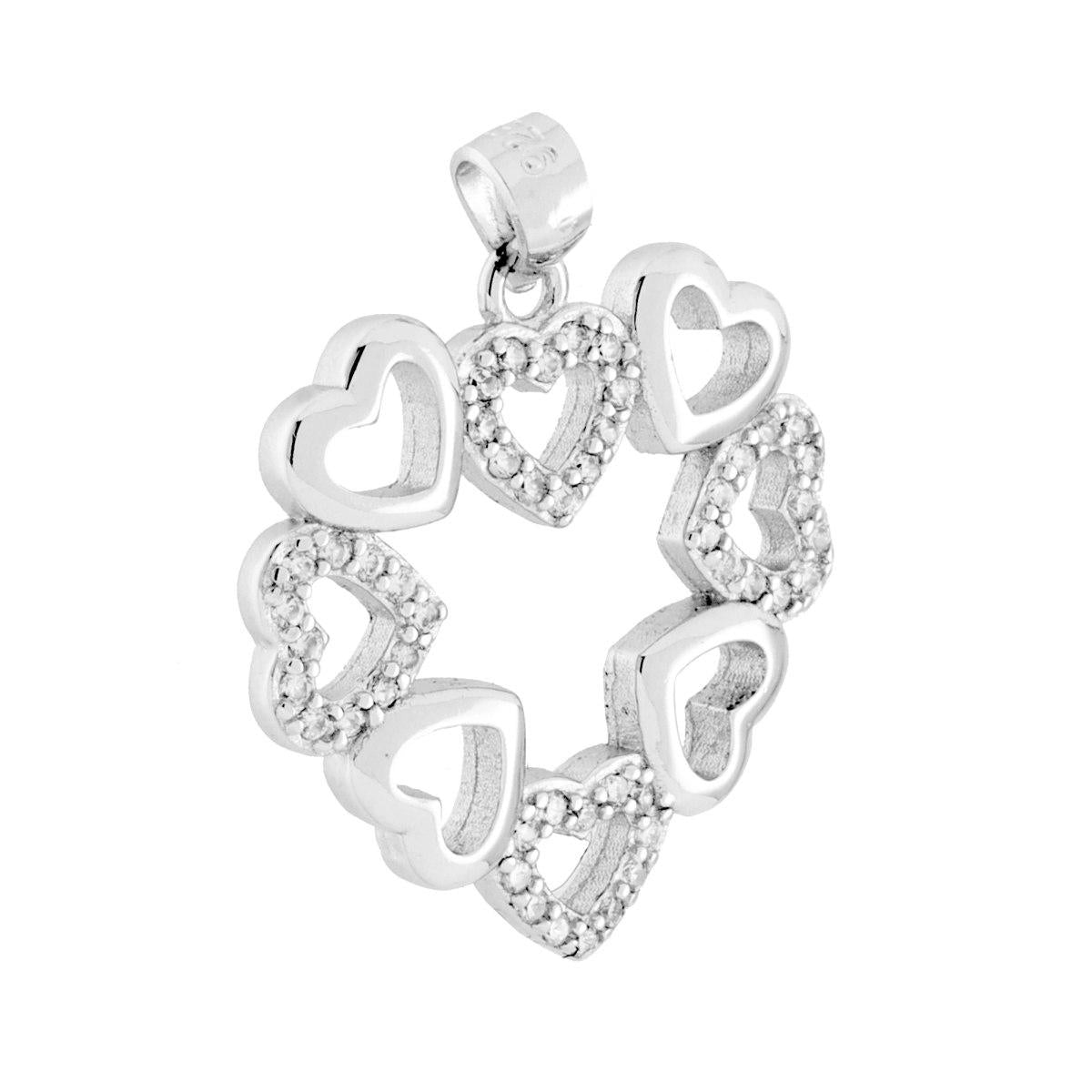 Ciondolo a forma di cuore composto da cuoricini con cubic zirconia bianchi incastonati e finitura liscia e lucida.