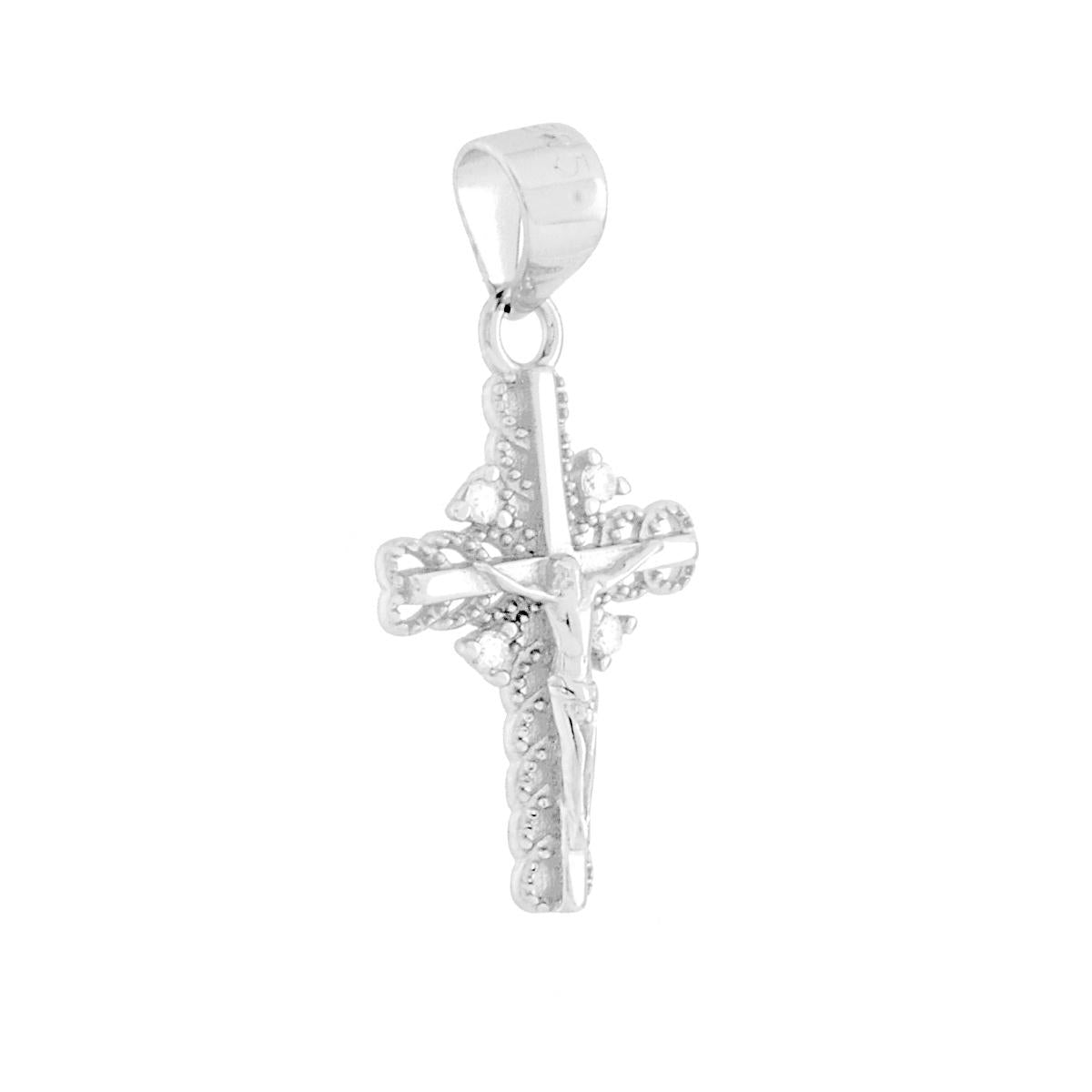 Ciondolo a forma di croce con Ges Cristo a rilievo e con cubic zirconia bianchi incastonati.