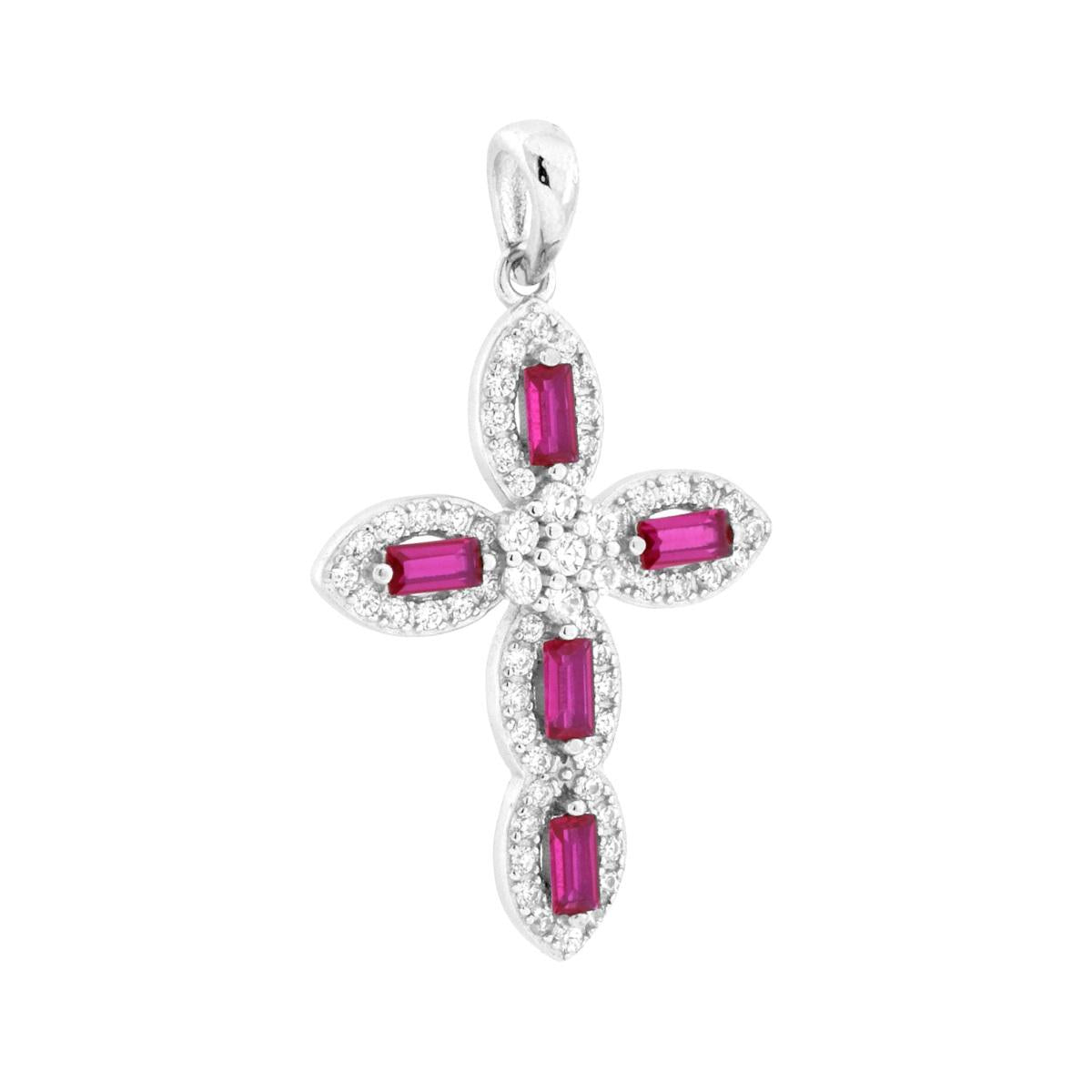 Ciondolo a forma di croce con cubic zirconia taglio Baguette colore Rosso rubino e tondo bianchi incastonati.