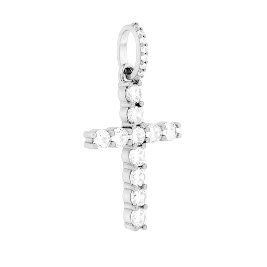Ciondolo a forma di croce con cubic zirconia bianchi montati su 4 Griffe.