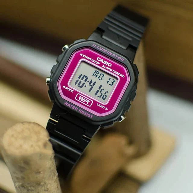 Casio Digitale LA-20WH-4A Orologio Casio Donna